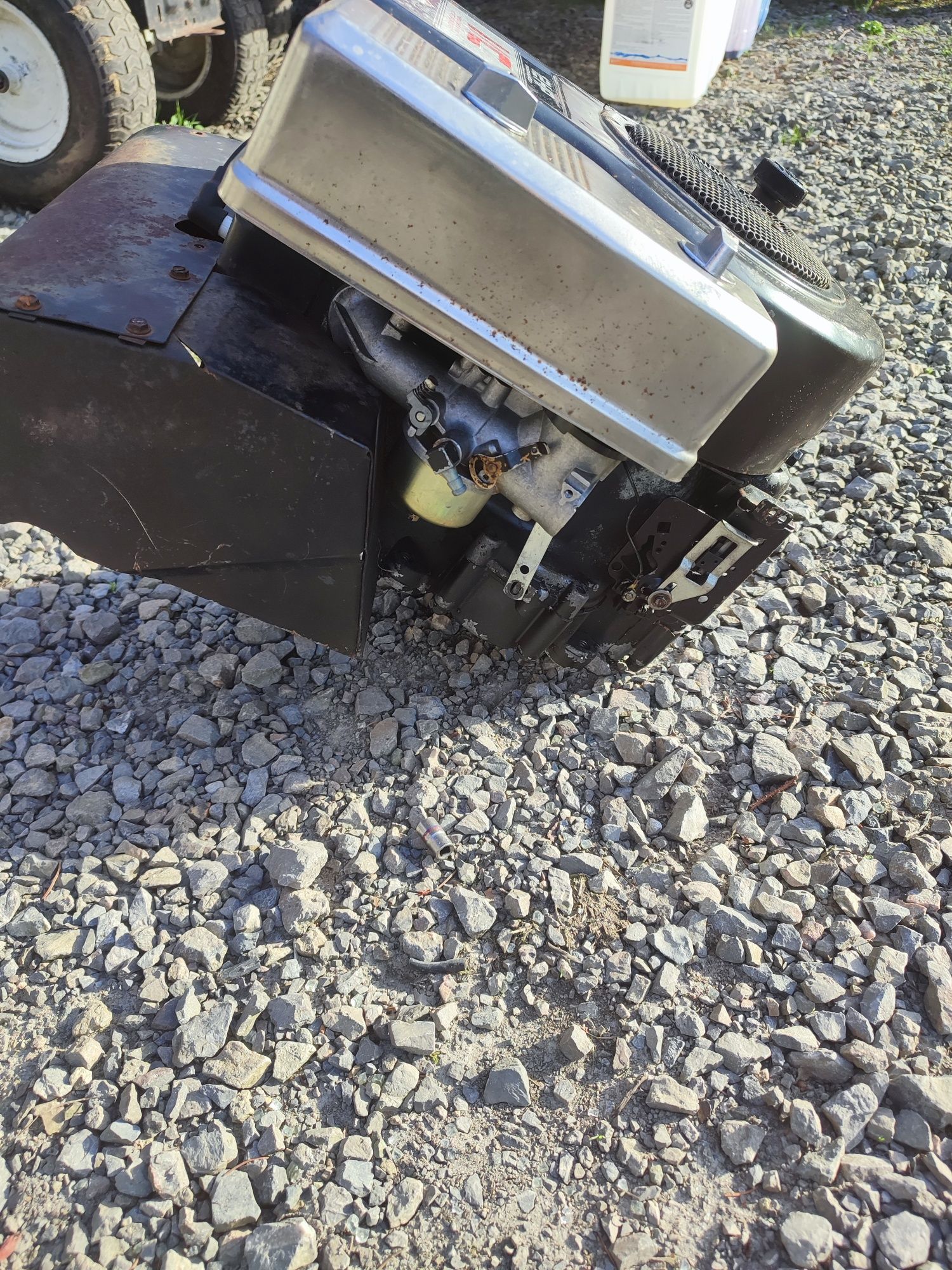 Silnik Briggs&stratton 12 KM traktorek kosiarka Castel Garden MTD