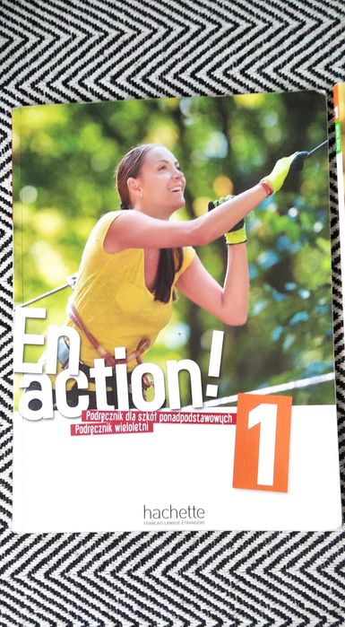 Podręcznik En action! 1