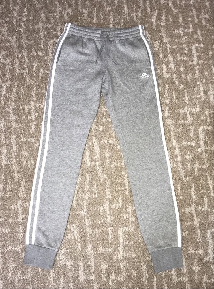 Флисовые штаны Essentials 3-Stripes XS (38-40)