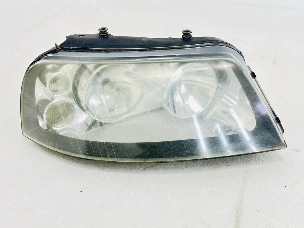 Volkswagen Sharan I lampa prawy przód przednia reflektor Lift