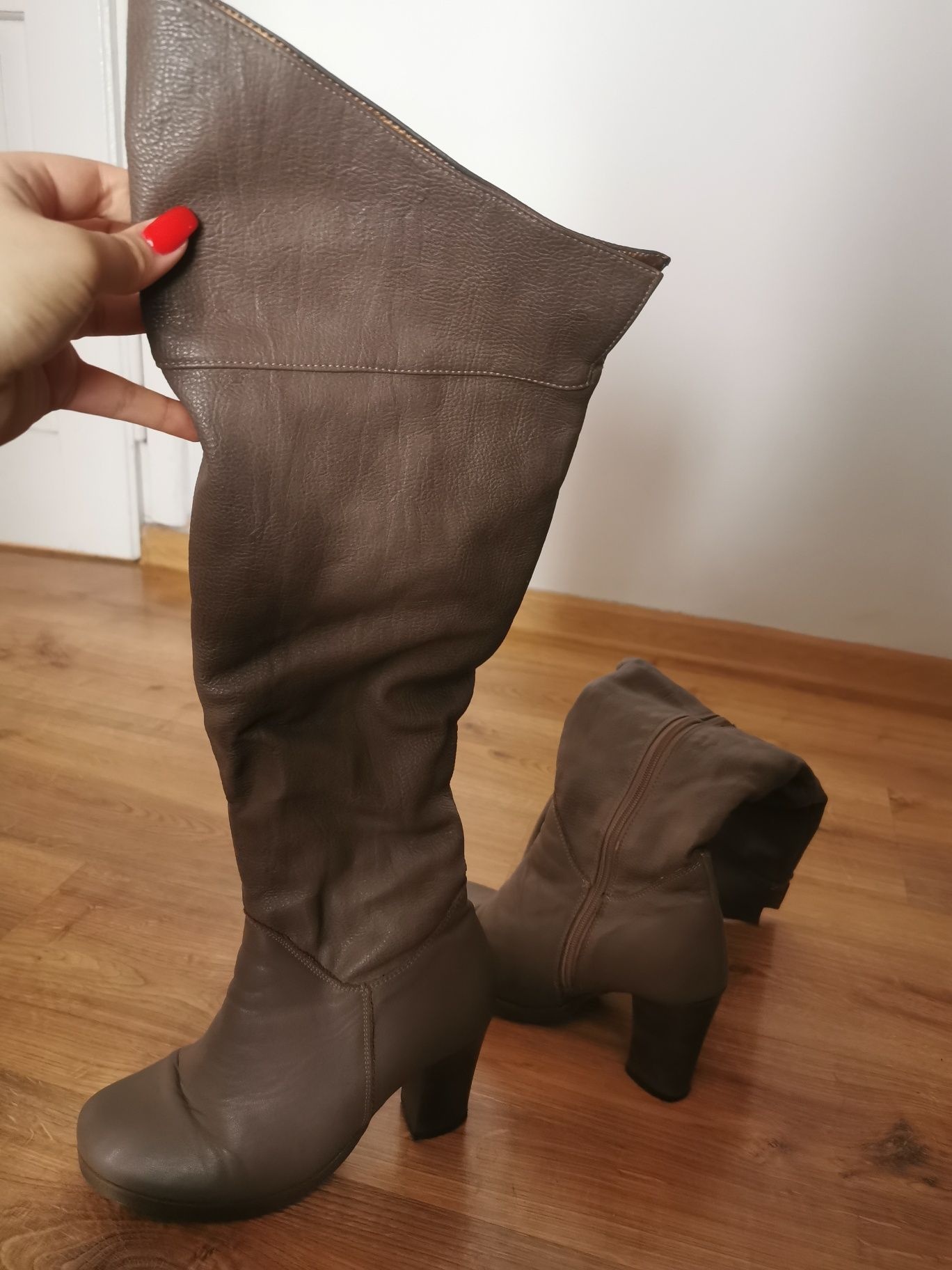 Buty kozaki długie