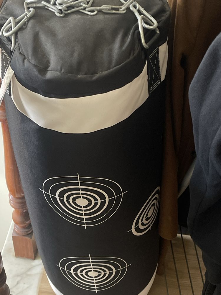 Saco de boxe mais suporte de parede Domyos