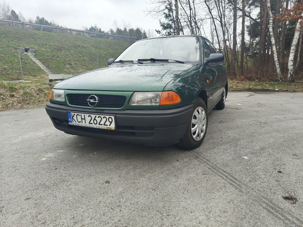 Opel Astra Salon Polska