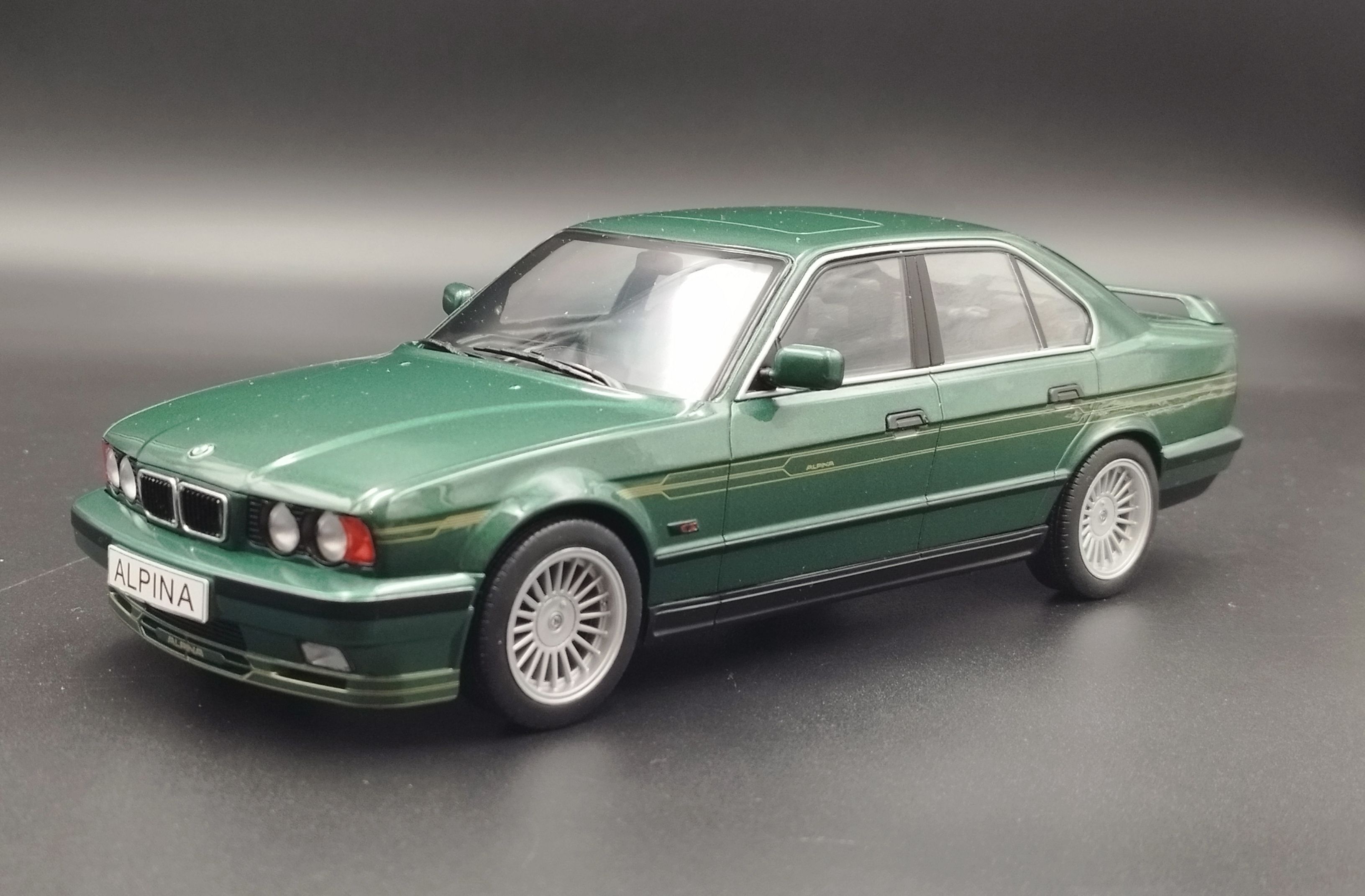 1:18 MCG BMW E34 Alpina B10 4.6 Green Met. model nowy