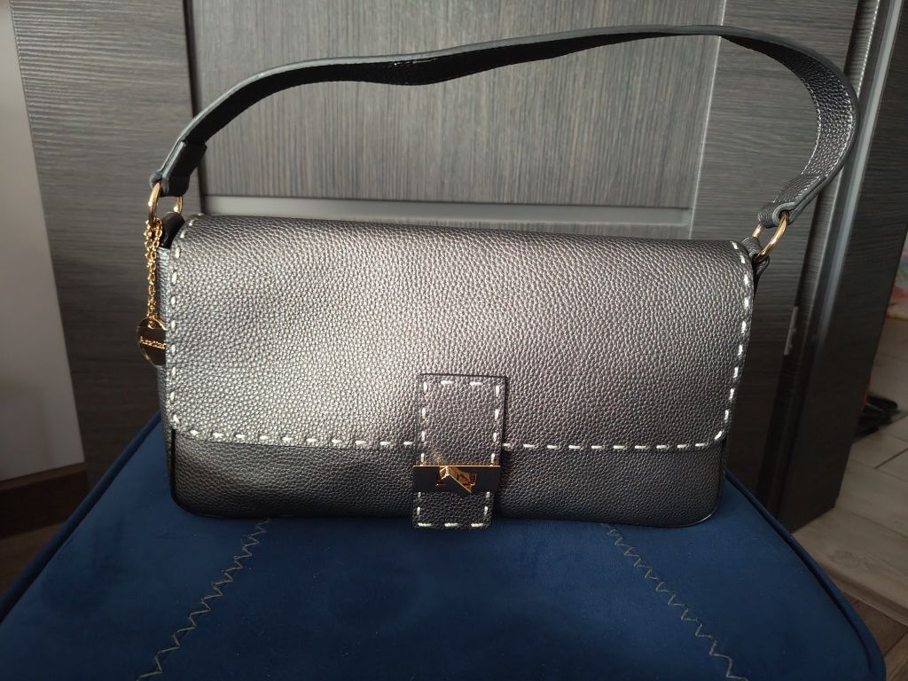 Torebka elegancja pasek