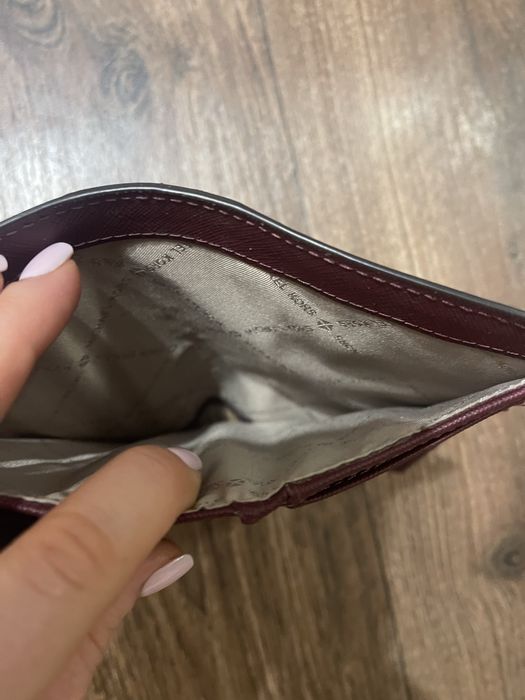 Продам кожаный кошелек Michael Kors! Оригинал! Недорого! Новый!!!
