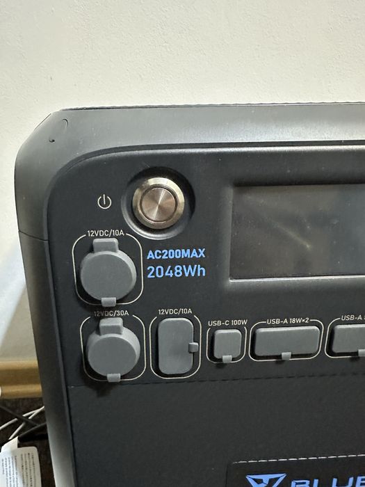 Зарядна станція Bluetti ac200max 2048 Wh
