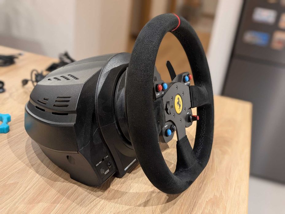 Thrustmaster t300 Alcantara Edition jak nowa + T3PA