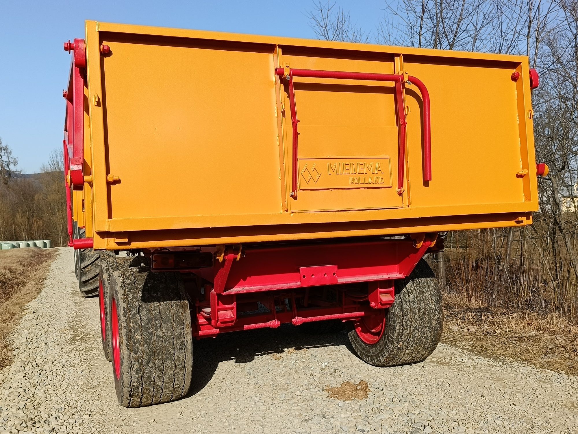 Przyczepa Miedema Hst 80
Tandem