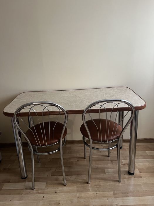 Nowoczesny stół do jadalni / kuchni