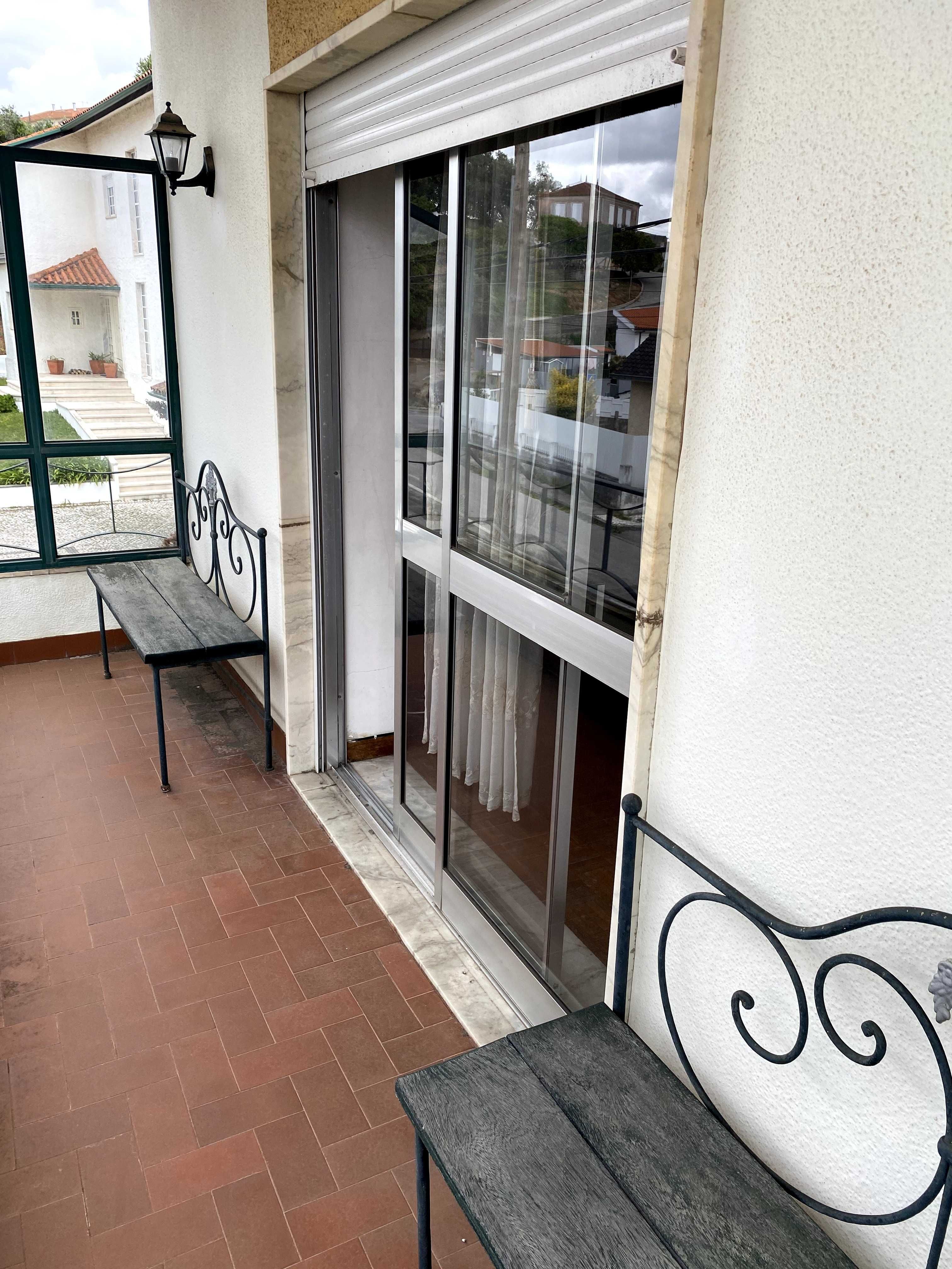 Boa localização, Vende-se Apartamento T3 c/garagem, Coimbra