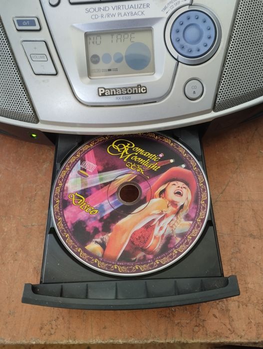 Магнитола CD Panasonic RX-ES 22.