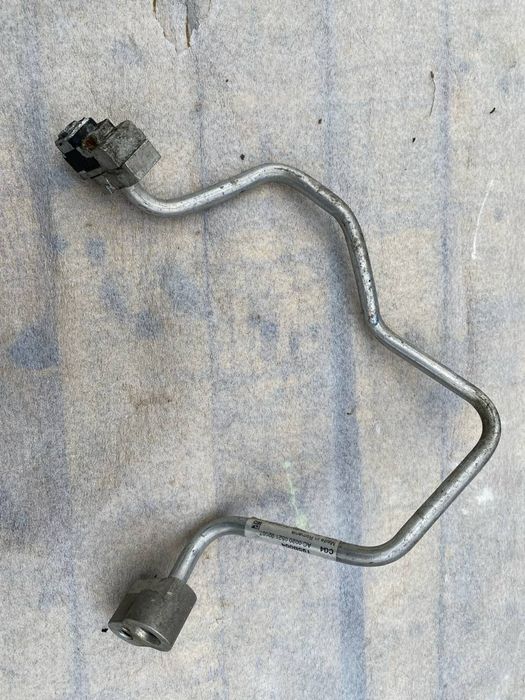 Macan 95b трубка охолодження 95b260367b