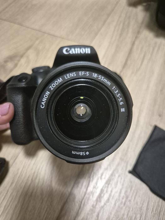 Aparat Canon 2000D EOS