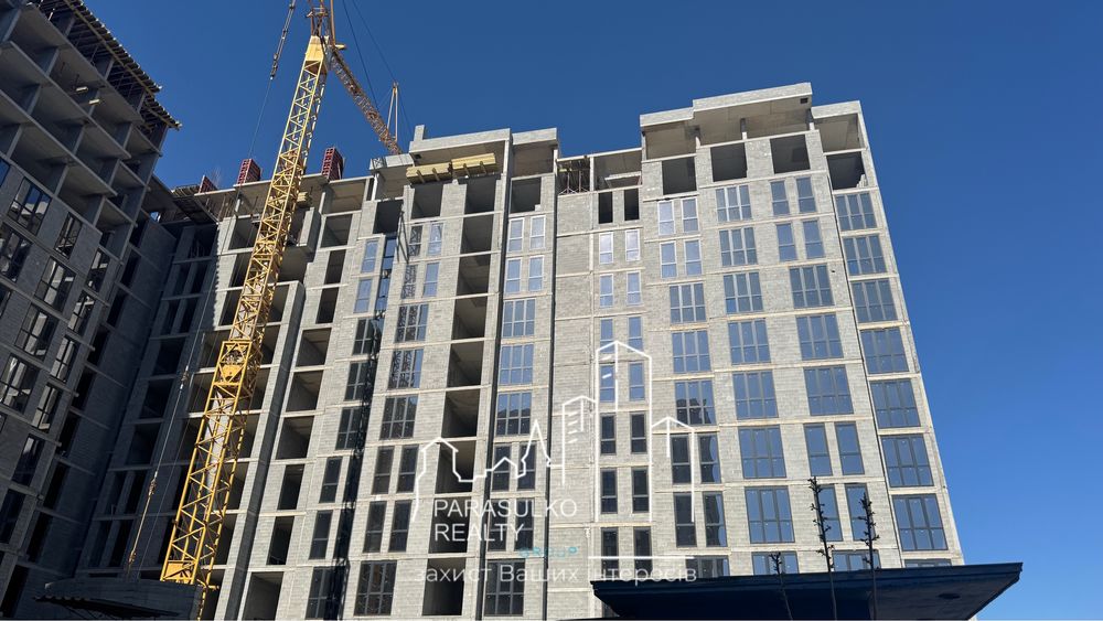 Нова, двостороння квартира, світла та сучасна!