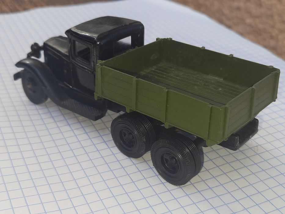 Модель автомобиля ГАЗ из СССР