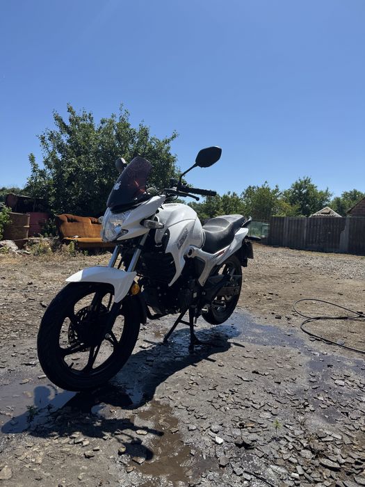 Продам мотоцикл Ліфан kp200