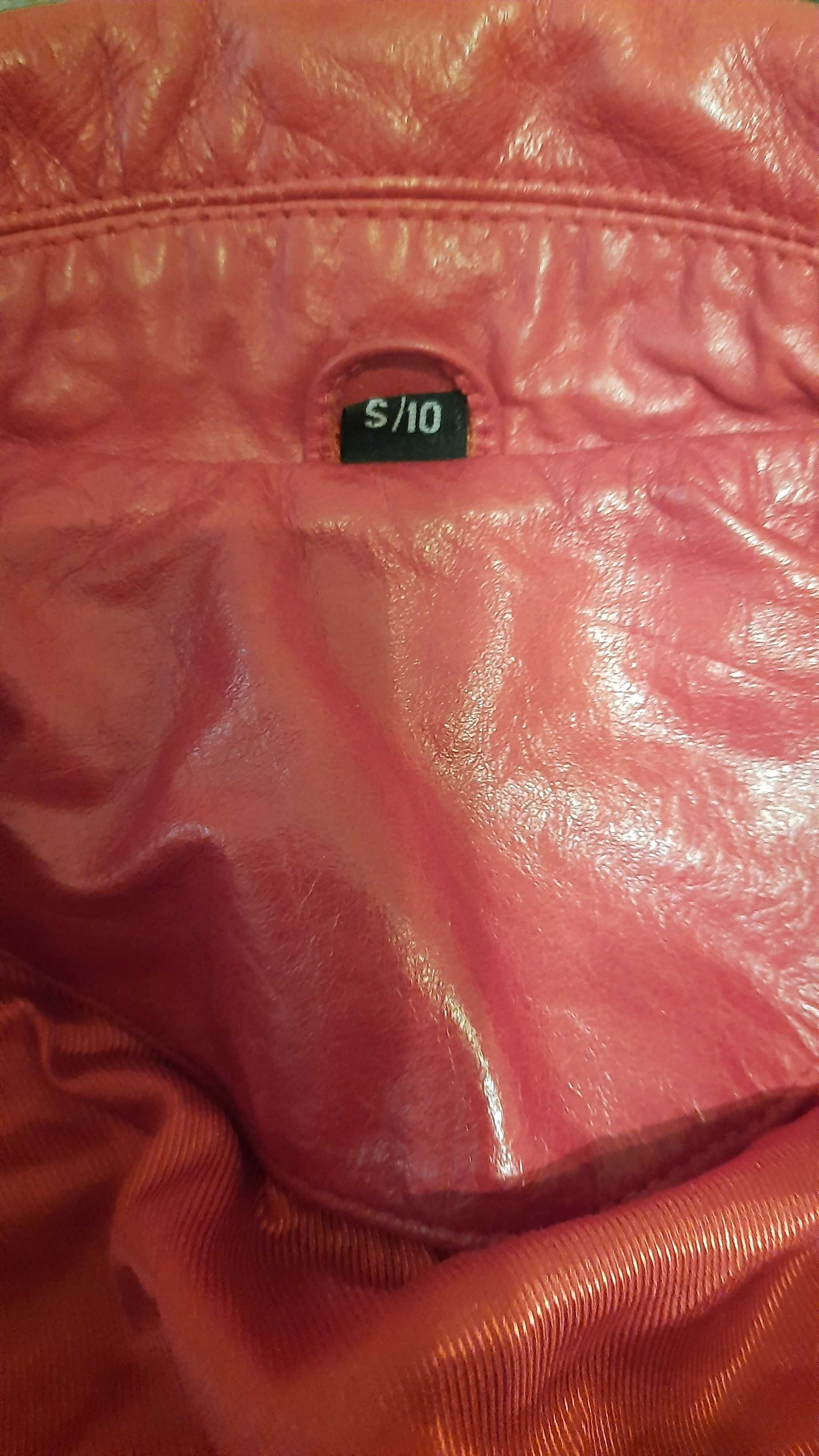 Почти новая кожаная куртка, косуха, размер S/10/44