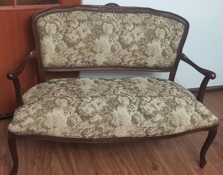 Sprzedam sofę w stylu ludwikowskim