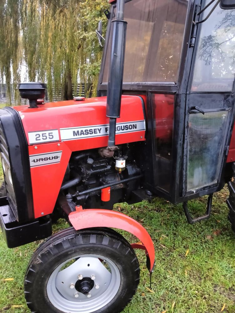 Ciągnik rolniczy MF 255
