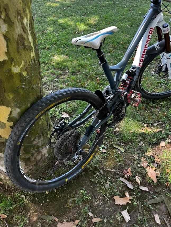 Commencal v4.2 pa despachar negociavel