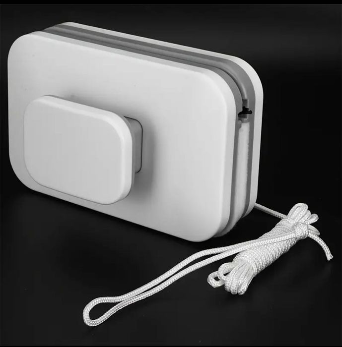 Магнітна щітка для миття вікон