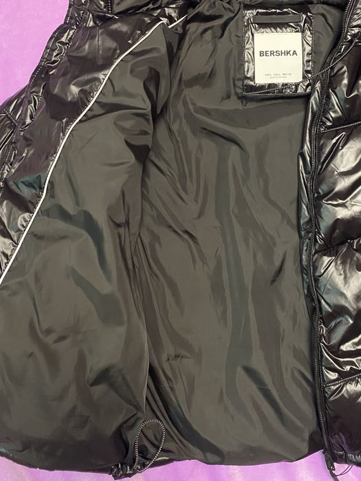 Продам зимову куртку bershka