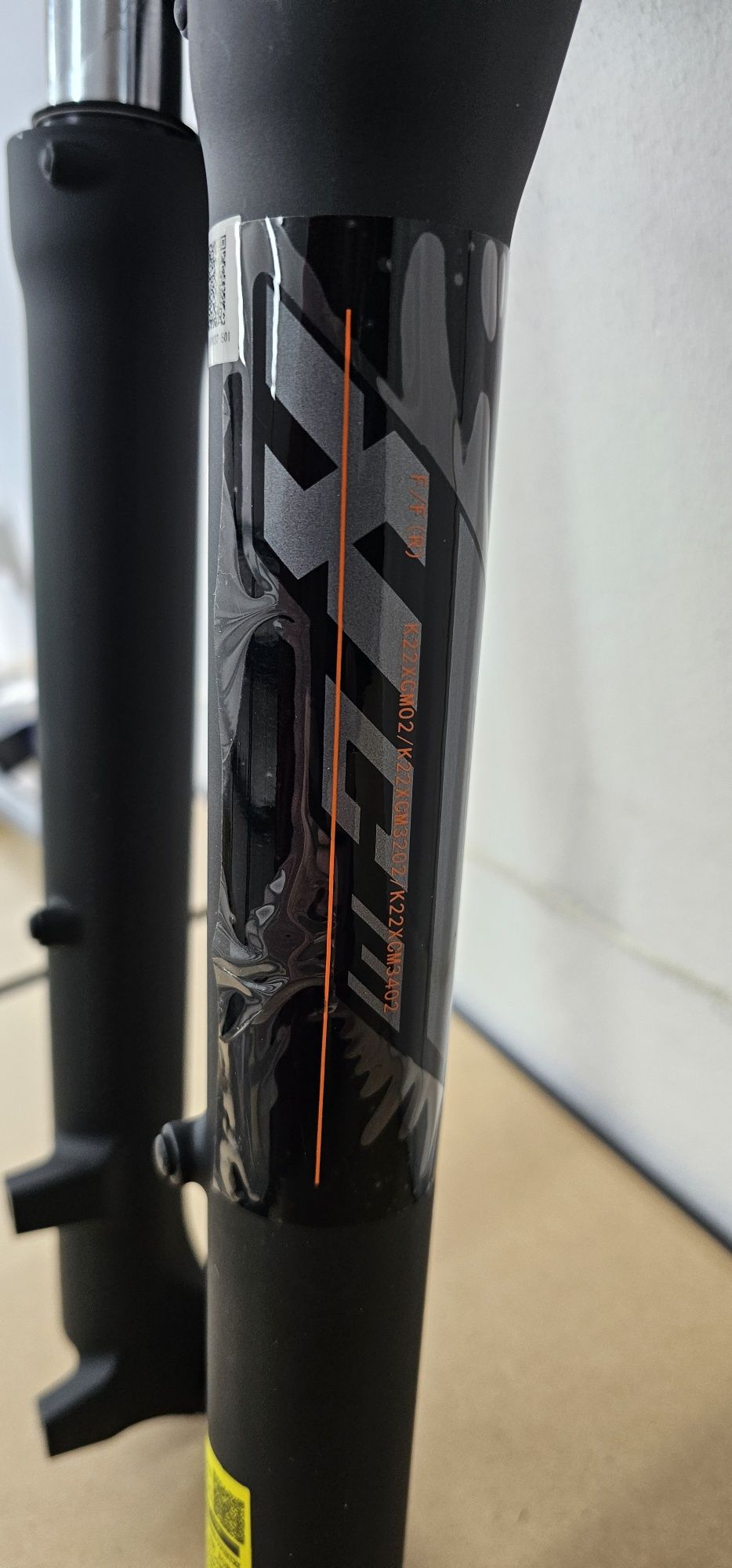 Nowy. Amortyzator Suntour XCM 32 . 29 "