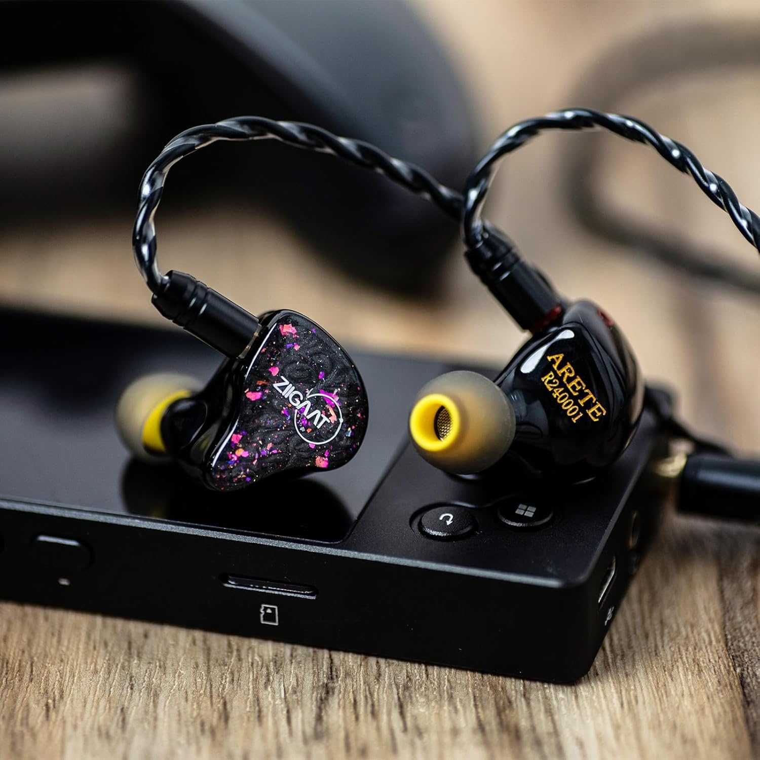 ⇒ ZiiGaat Arete (Jack 3.5) - гибридные iem's наушники (1DD+4BA)
