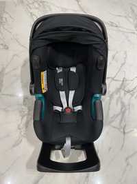 Fotelik Britax Romer Baby Safe 3 i-Size 0-13 kg z obrotowa baza Isofix