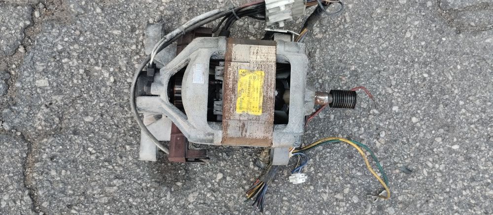 Продам двигатель