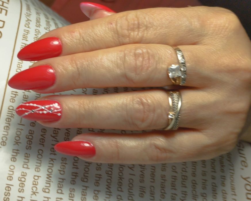 Манікюр ,нарощування, педикюр