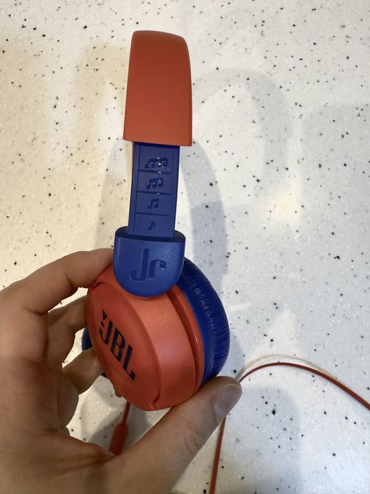 Słuchawki przewodowe JBL JR300 niebiesko-czerwone dla dziecka