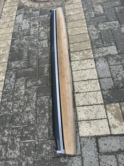 Декор салону Tesla model Y накладка панелі