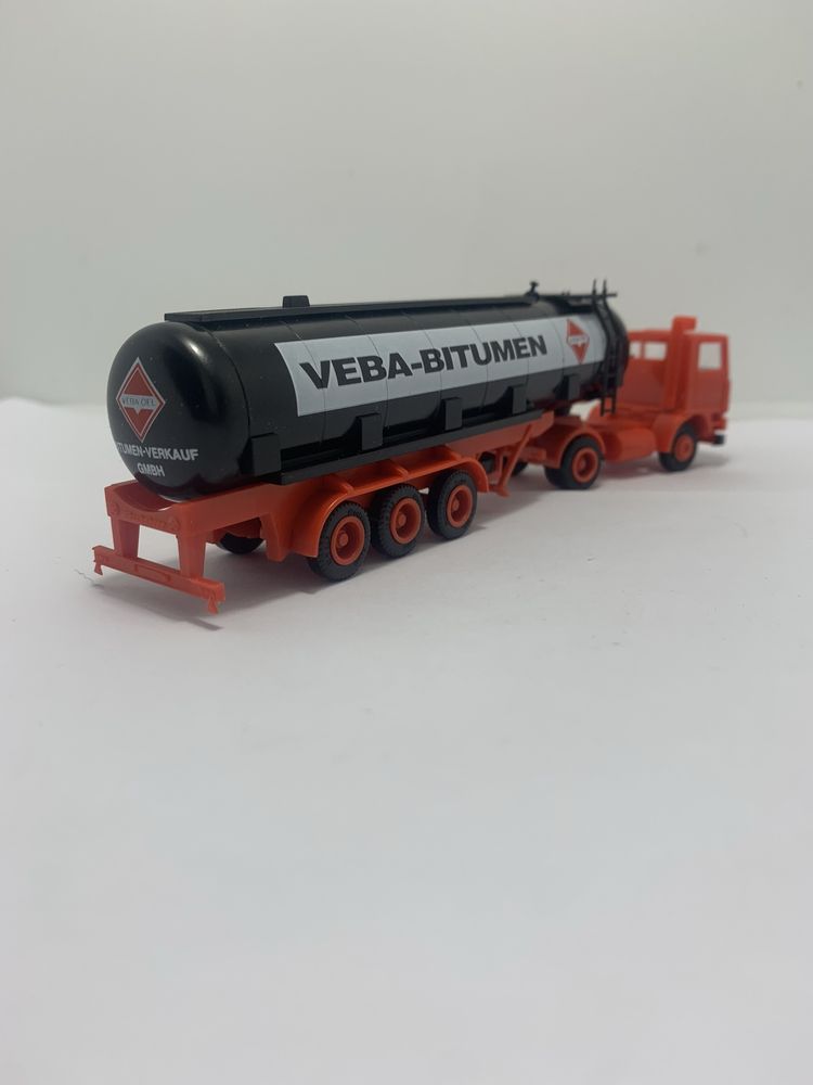 Volvo da Herpa escala 1/87