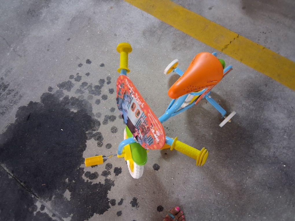 2 triciculos infantil com pouco uso