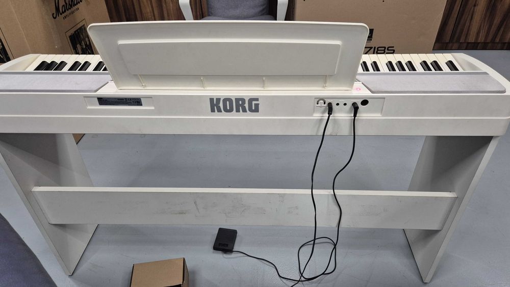 Korg SP-170S WH Цифрове піаніно