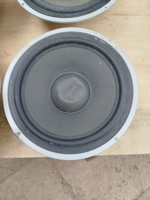 Stare głośniki cztery sztuki średnica 27 cm