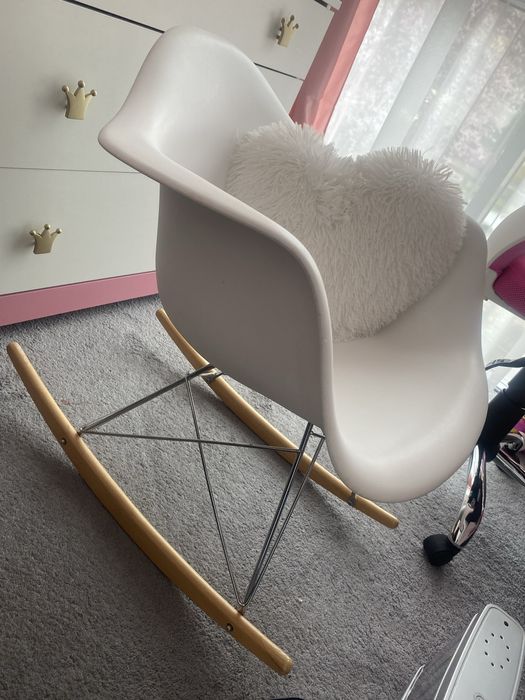 Fotel bujany biały dziecięcy