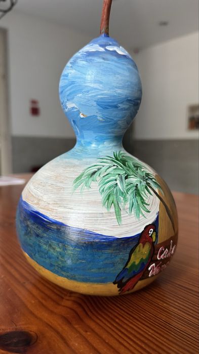 Cabaça pintada à mão