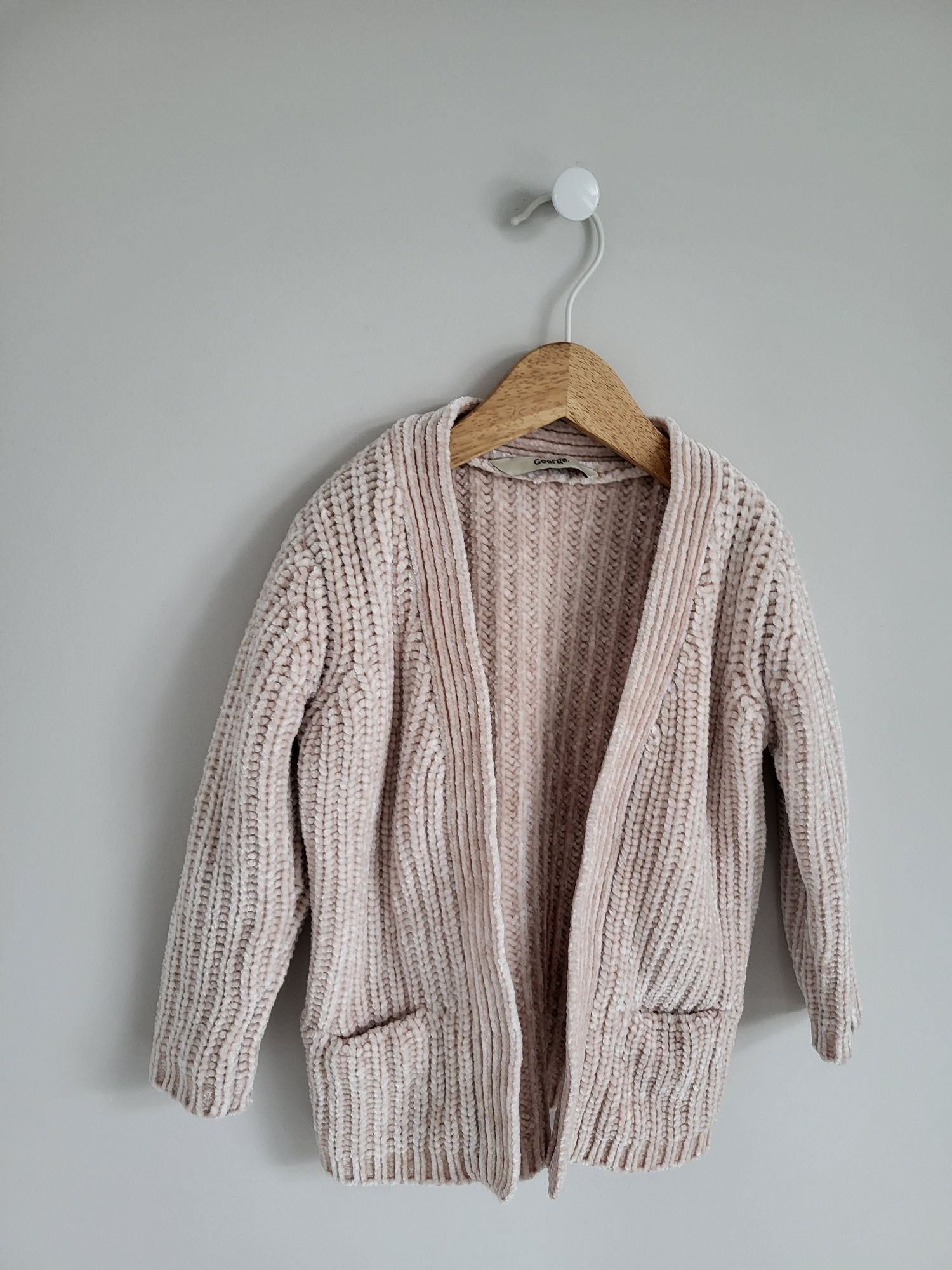 Sweterek kremowy cardigan 98