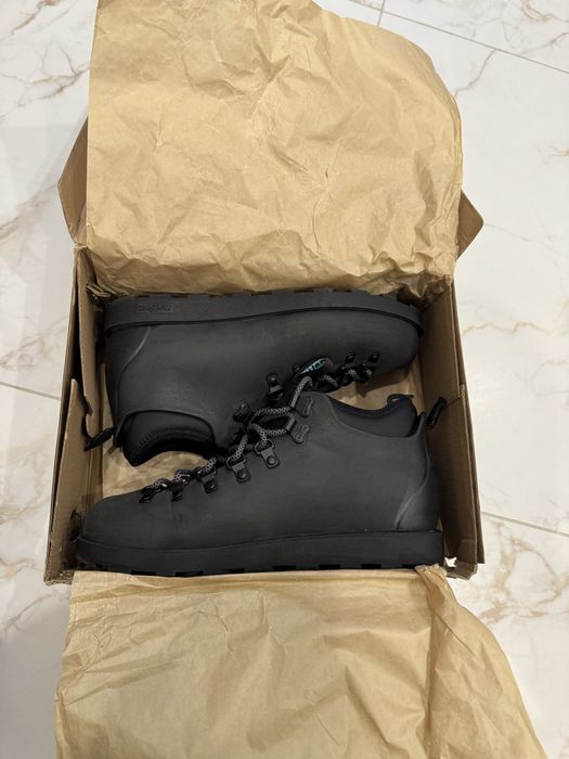 Native розмір 41.5 26см. Оригінал. Комплект. Чорний колір. Зима