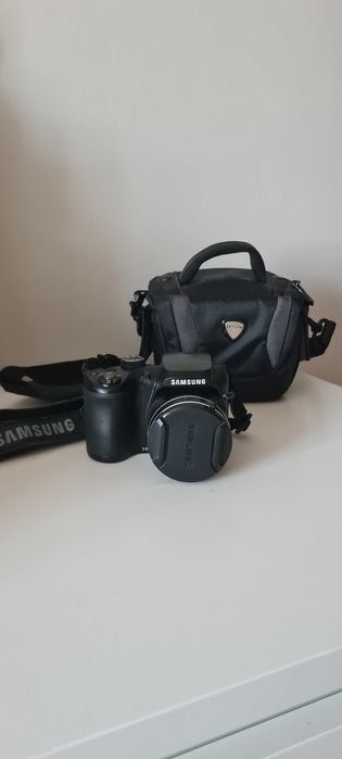 Aparat cyfrowy lustrzanka Samsung WB100