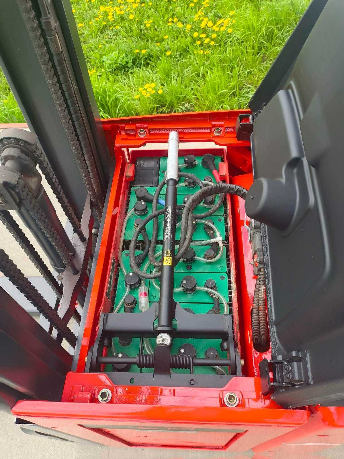 Штабелер електричний навантажувач 1164 Linde L14АР  1,4т 426 см