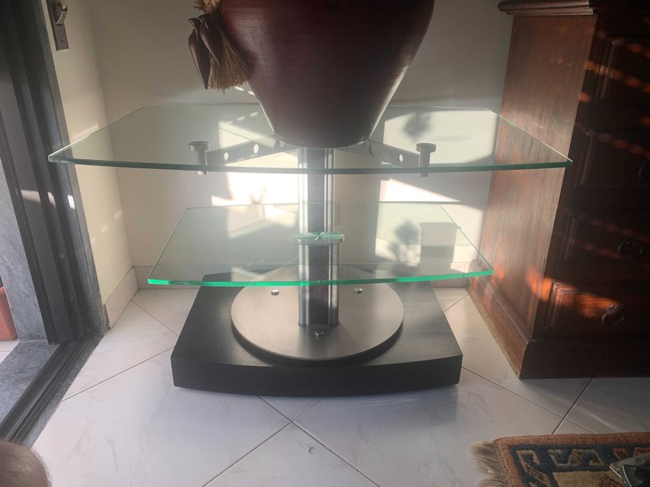 Mesa Televisão com Base em Madeira Wengué