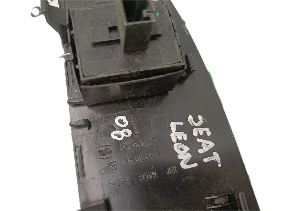 Comando / botão / interruptor vidros frente esquerdo SEAT Leon (1P1)