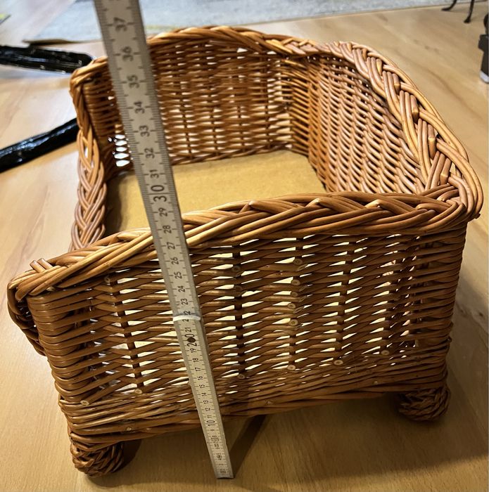 Siedzisko wiklinowe dla psa