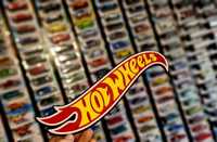 Hot Wheels Logo 3D + Plafon/Klosz