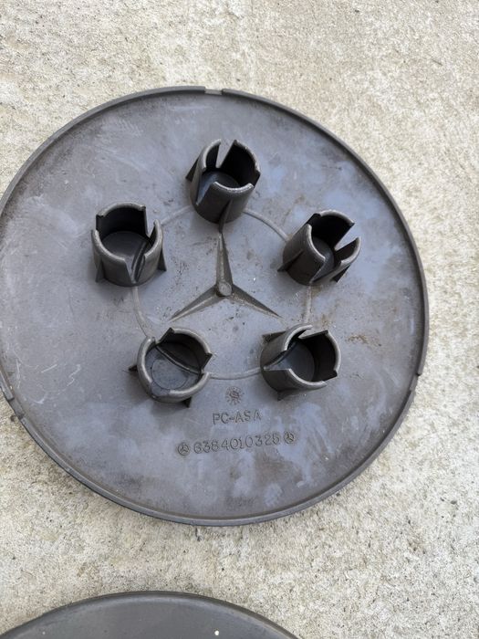 Dekielki Kołpaki na śruby Koła Mercedes