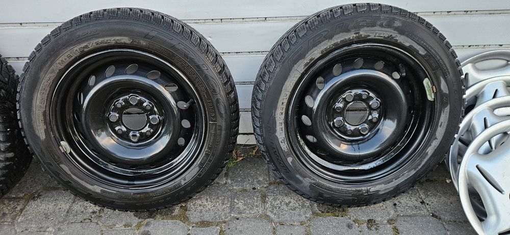 Felgi stalowe 4x98x13 z oponami zimowymi Seicento